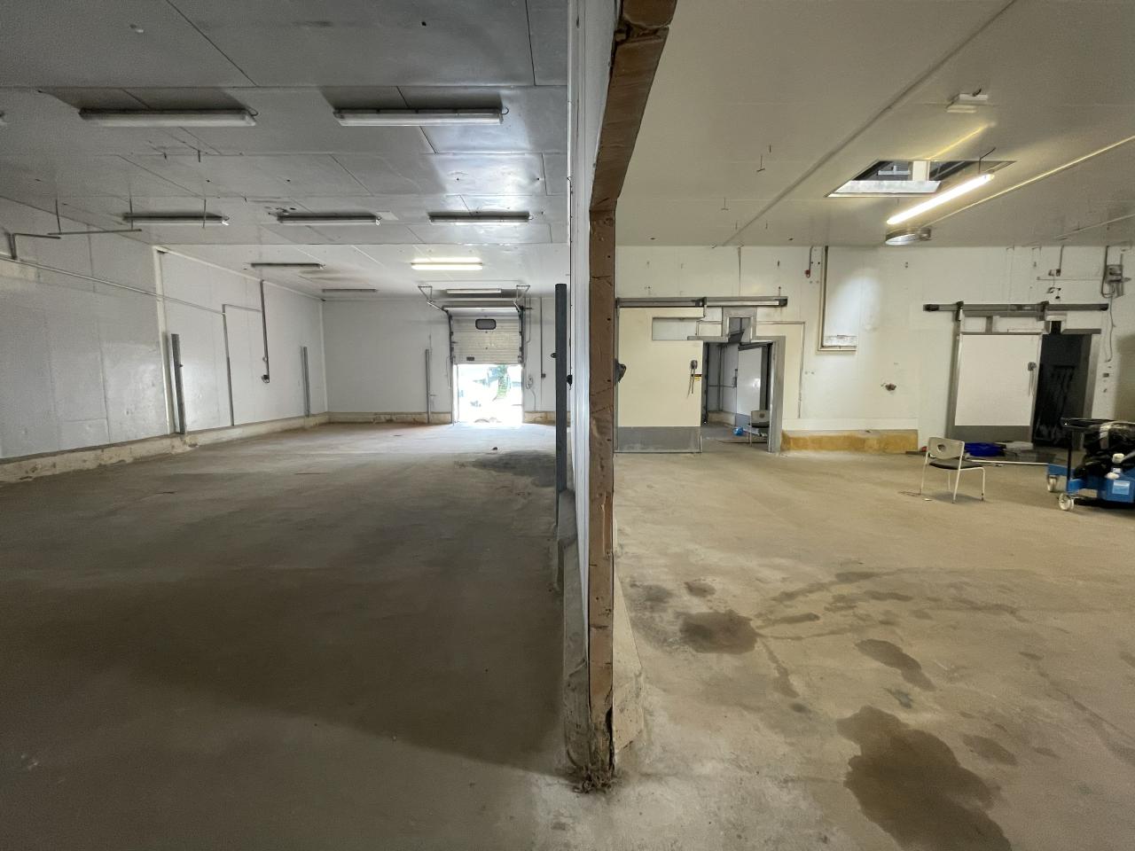 Local d'activité Montigny-le-Bretonneux 400m² Location local d'activité Montigny-le-Bretonneux Yvelines OLACT2423971 1